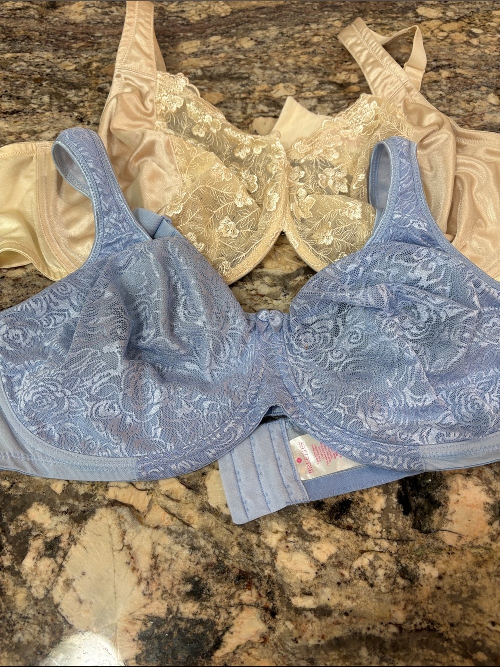 NWOT Set of 2 Breezies Underwire Bras